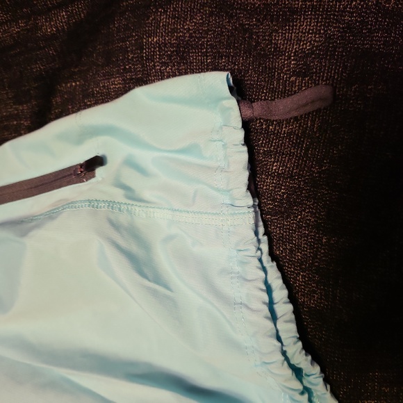 Lululemon skirt - Picture 2 of 5